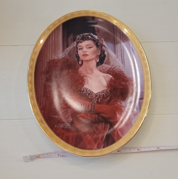 The Bradford Exchange Gone With The Wind Ruby Rebellion Commemorative Plate - Picture 6 of 7
